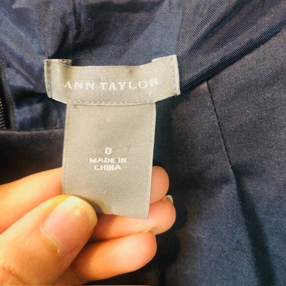 Ann Taylor Blue Business Dress Size 0, Seasonless Sheath, Knee Length, S… - Picture 3 of 6